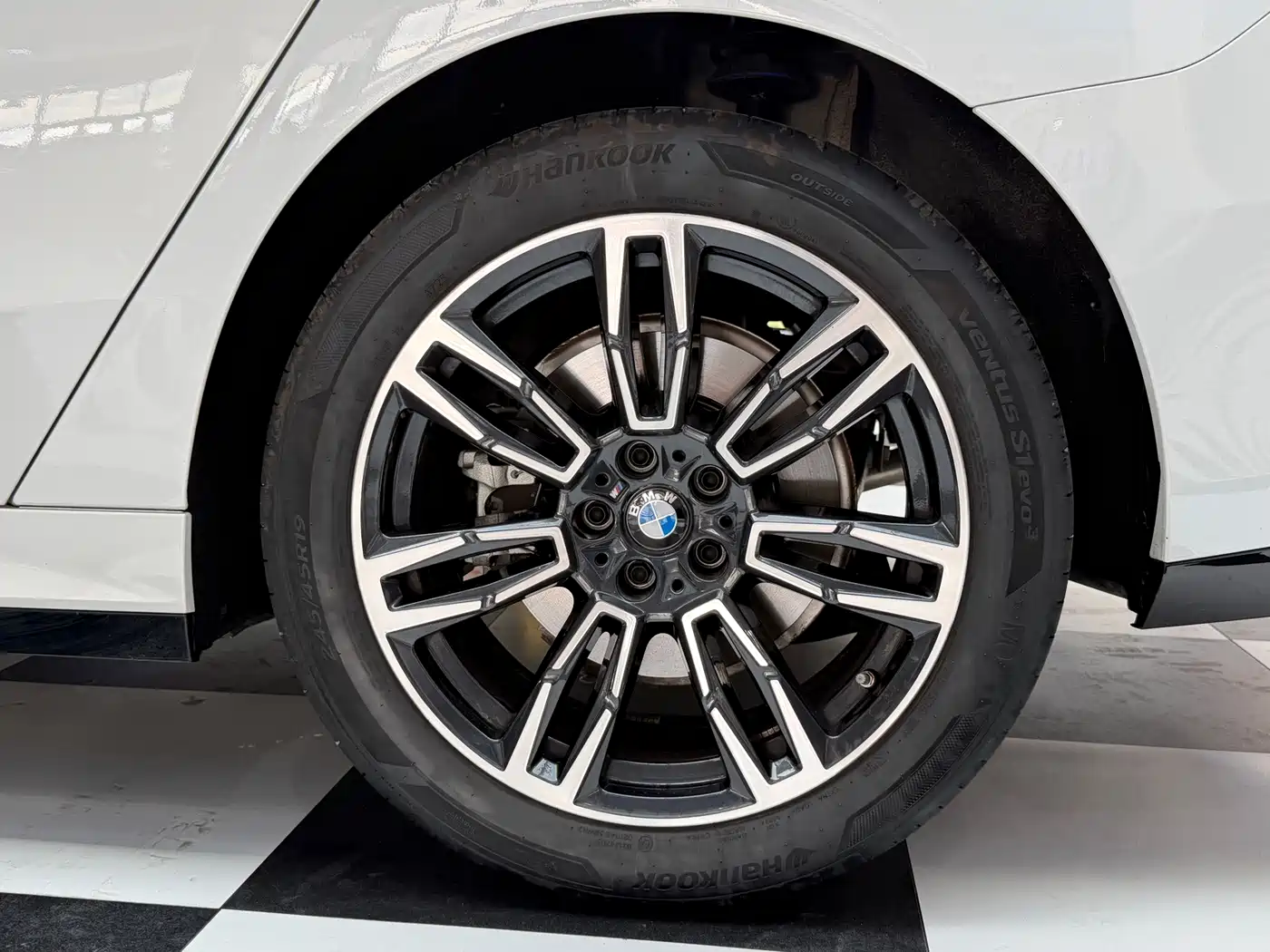 BMW 5 Series 2026 2026 525Li M Sport Package