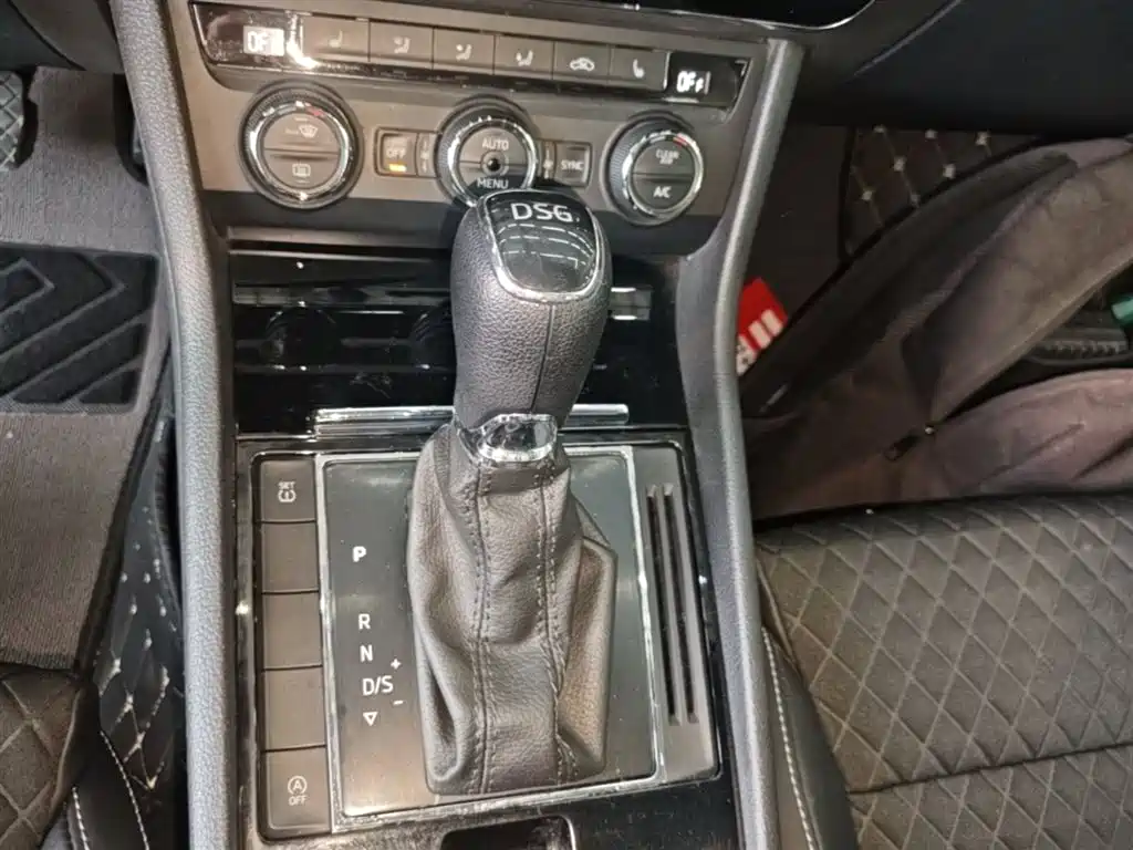 Škoda Superb 2018 TSI280 DSG Comfort (China V) фото 14