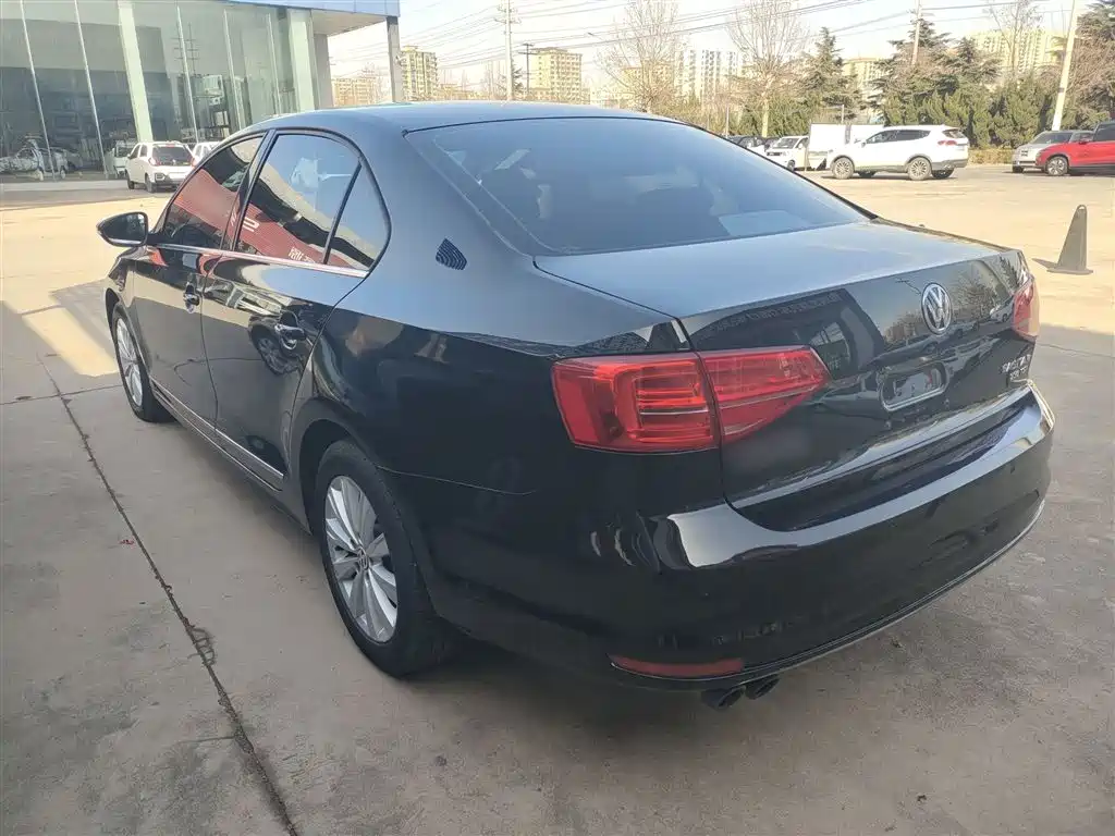 Volkswagen Sagitar 2015 230TSI Automatic Comfort фото 23