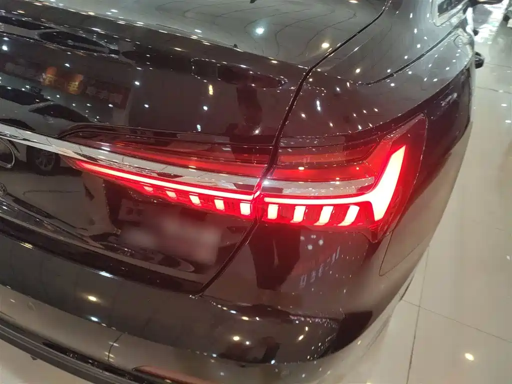 Audi A6L 2021 45 TFSI Exclusive Sport фото 24
