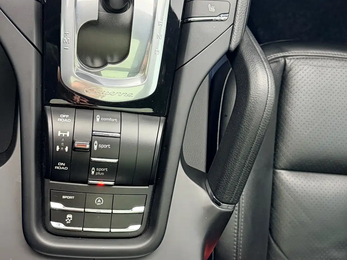 Porsche Cayenne 2016 Cayenne 3.0T фото 12