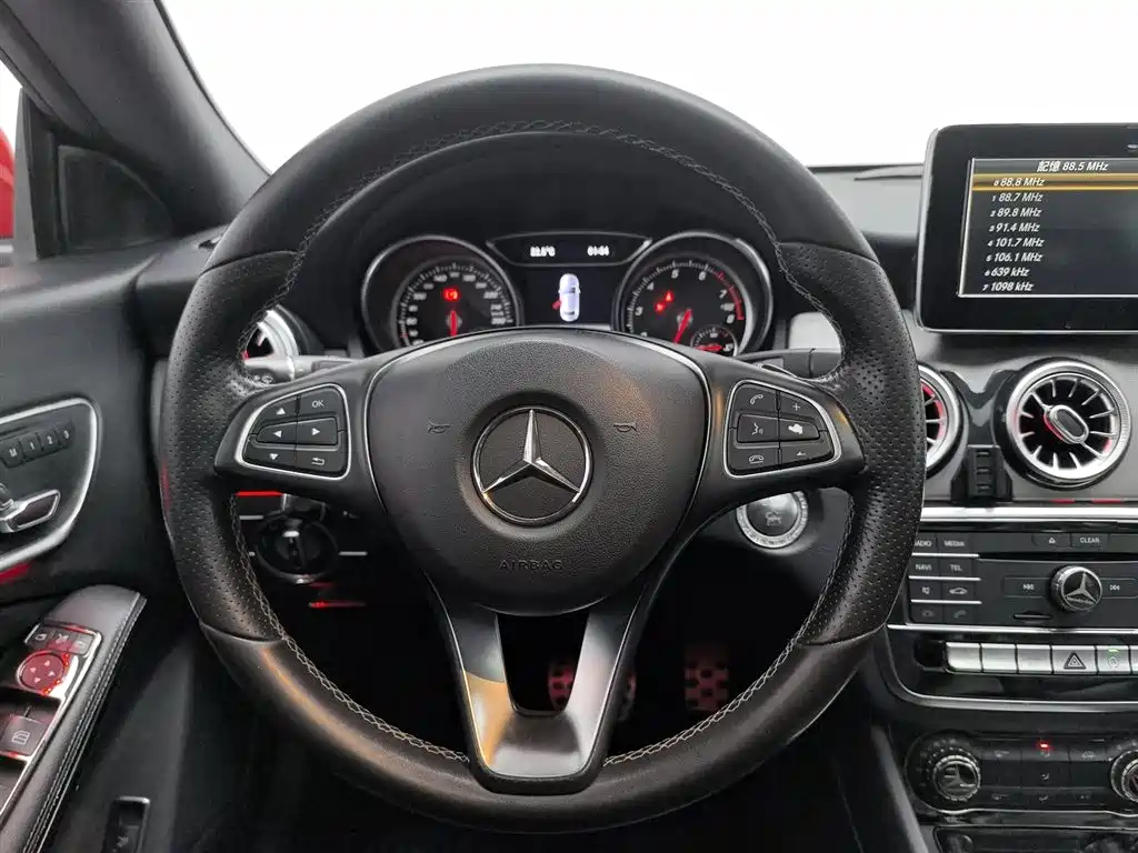 Mercedes-Benz CLA (Import) 2017 CLA 200 Fashion фото 11