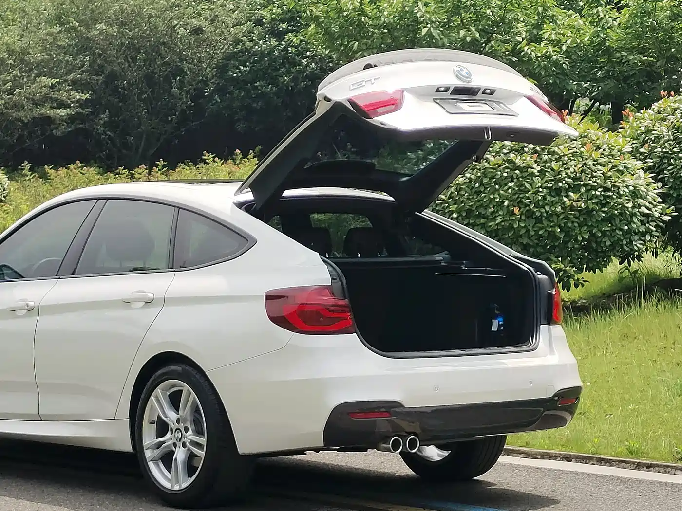 BMW 3 Series GT 2019 320i M Sport Package фото 4