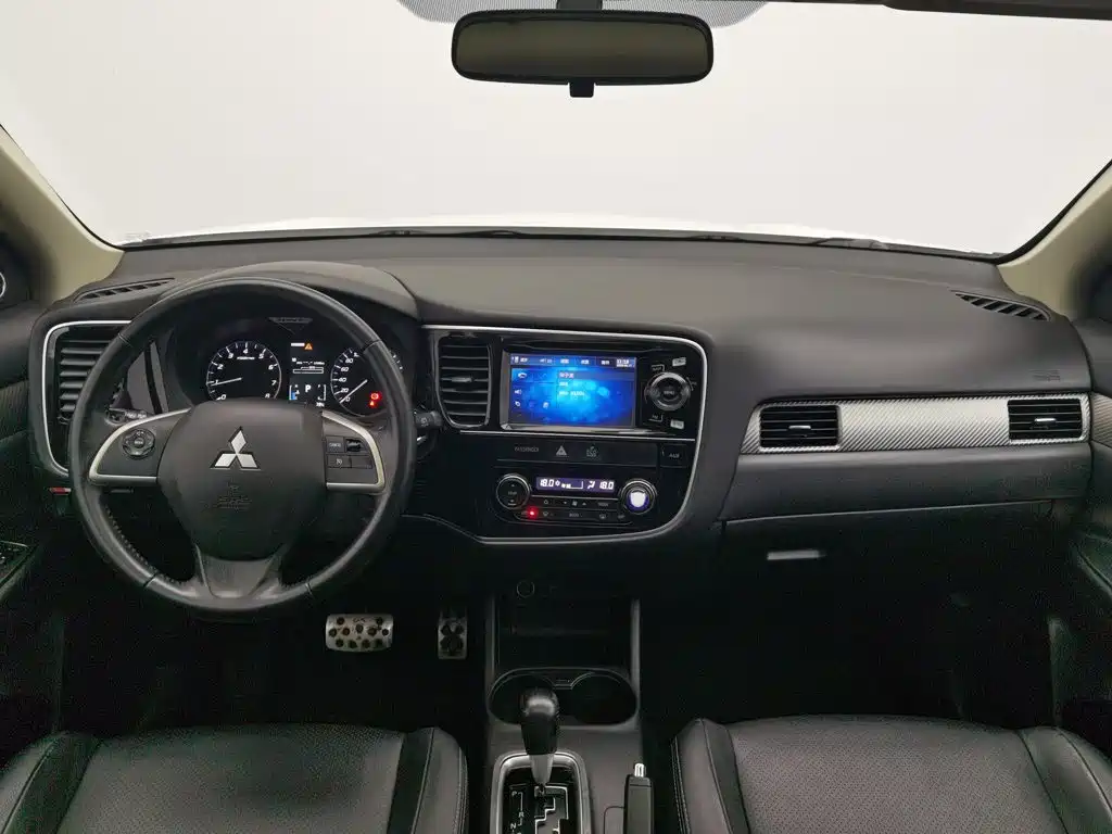 Mitsubishi Outlander (Import) 2015 2014 2.4L 4WD Luxury Value Edition 7-seater