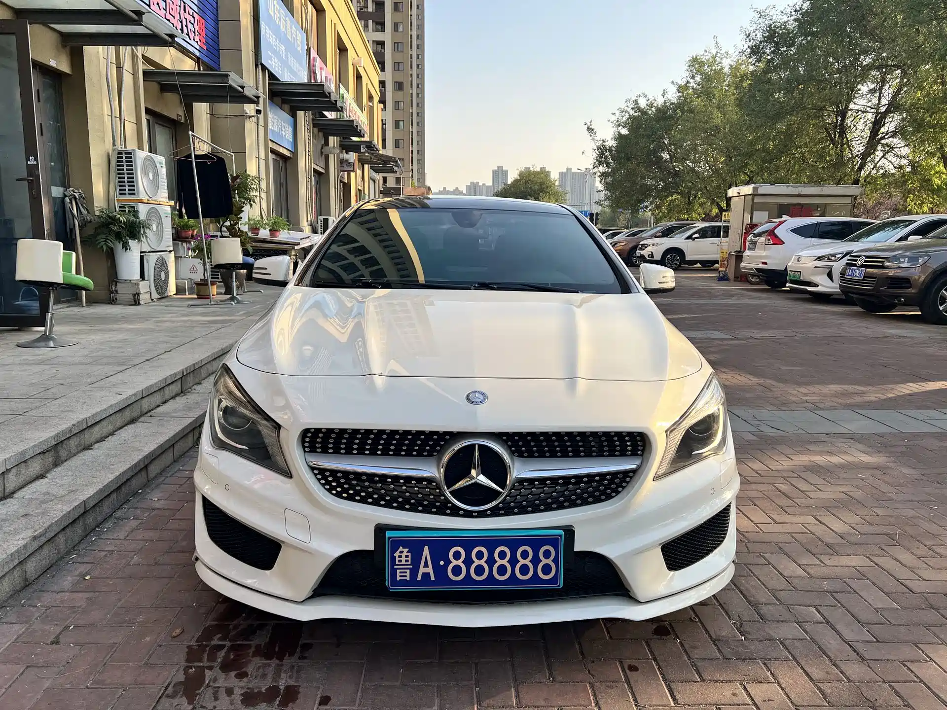 Photo 3 - Mercedes-Benz CLA (Import)