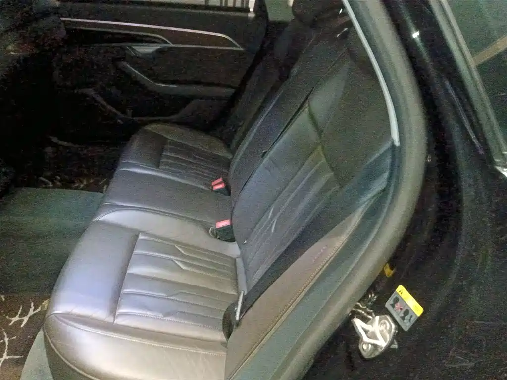 Audi A8 2018 A8L 55 TFSI quattro Launch Premium фото 17