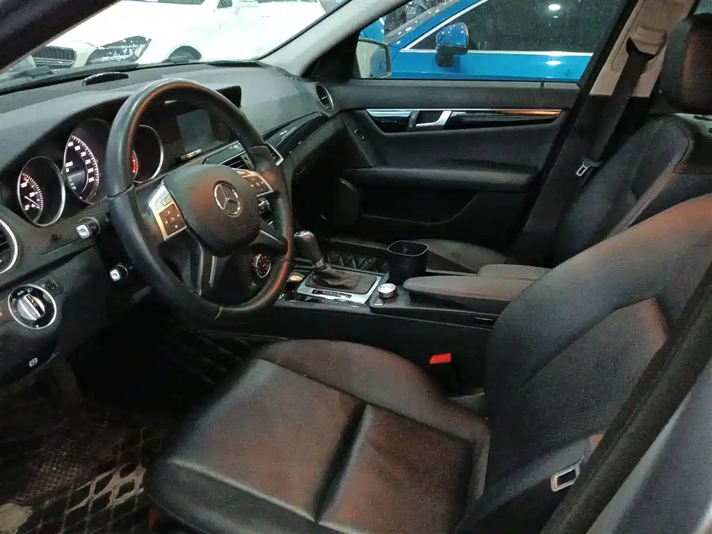Mercedes-Benz C-Class 2013 C 180 Classic Grand Edition фото 10