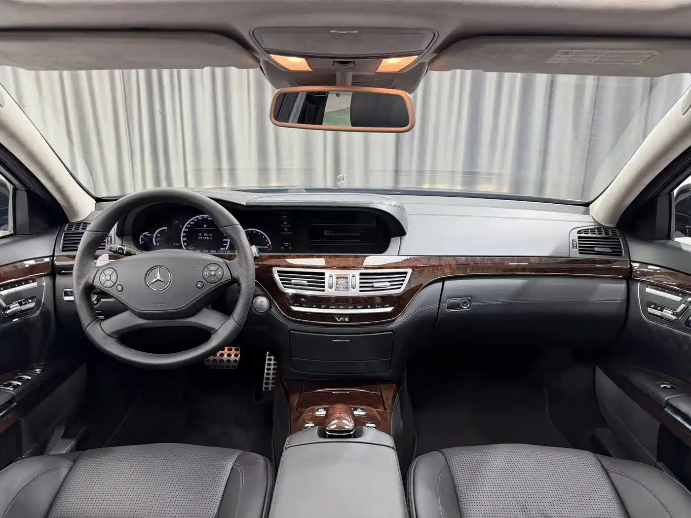 Mercedes-Benz S-Class AMG 2010 AMG S 65 фото 9