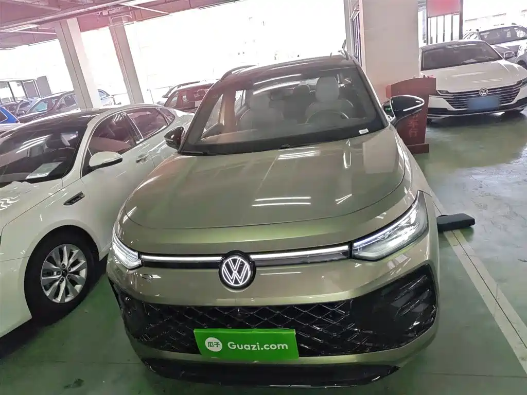 Volkswagen Tayron 2025 Model Tayron L 380TSI 4WD Luxury Easy Package фото 3