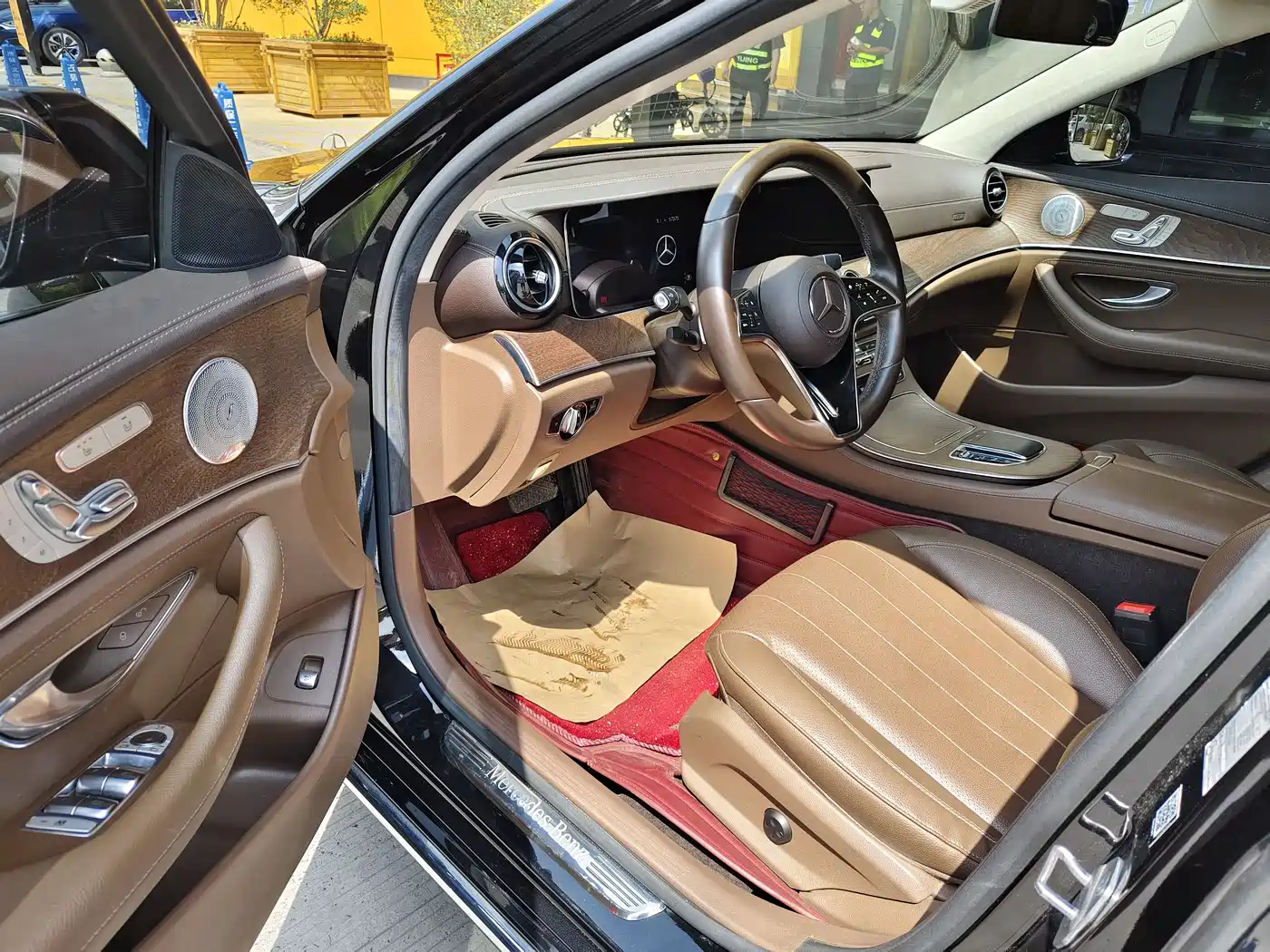 Mercedes-Benz E-Class 2021 E 300 L Luxury фото 7