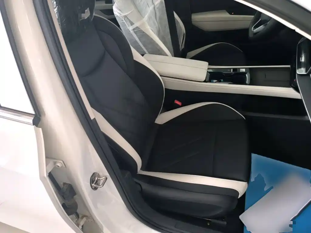 Volkswagen Sagitar 2026 2025 300TSI DSG Mid-range Edition