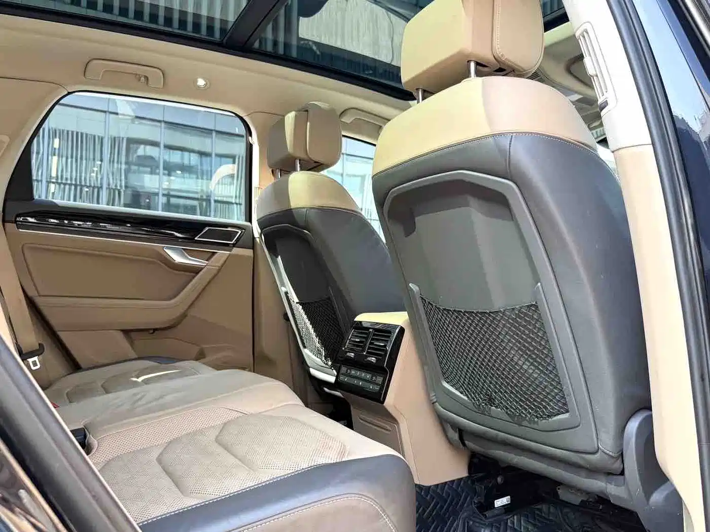 Volkswagen Touareg 2020 3.0TSI Premium Edition China VI фото 7