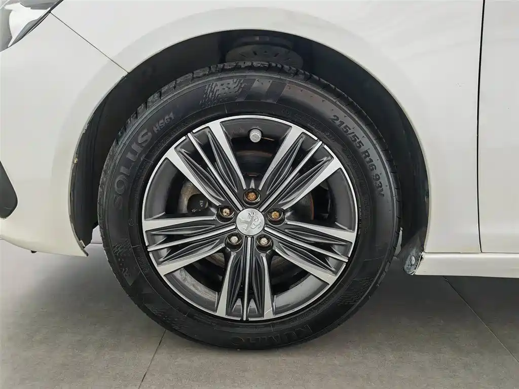 Peugeot 308 2019 1.6L Automatic Luxury Version China V фото 17