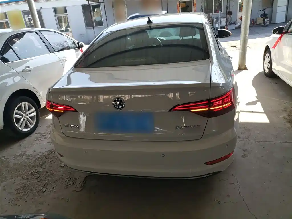 Volkswagen Sagitar 2021 200TSI DSG Comfort Smart Edition фото 6