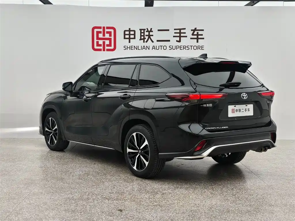 TOYOTA CROWN LUFANG