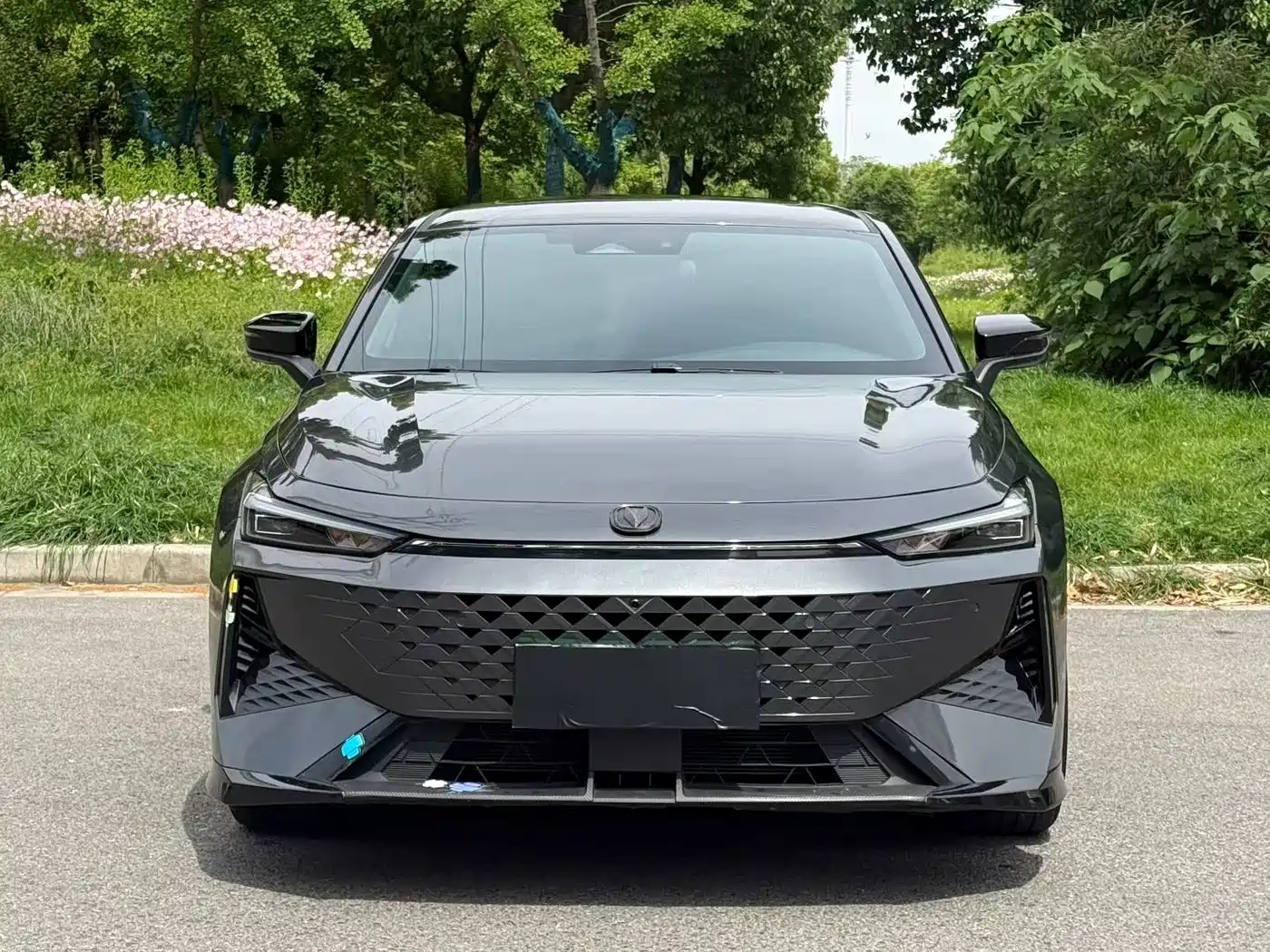 CHANGAN UNI-V