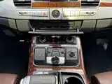 صورة 9 - Audi A8
