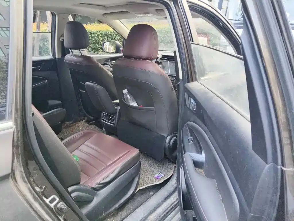 Changan Oshan Changan Oushang A800 2017 2017 Model 1.6L Manual Luxury