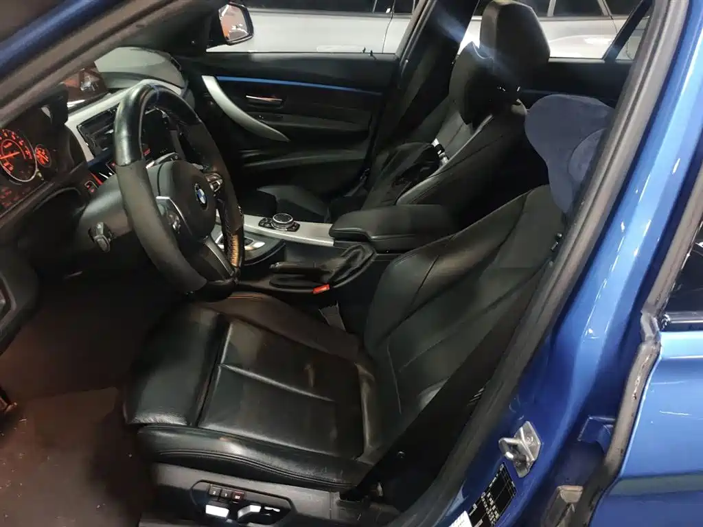 BMW 3 Series 2017 330i M Sport фото 22