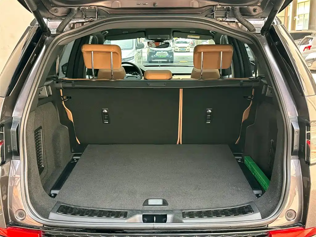 Land Rover Discovery Sport 2024 Performance Technology Edition фото 8