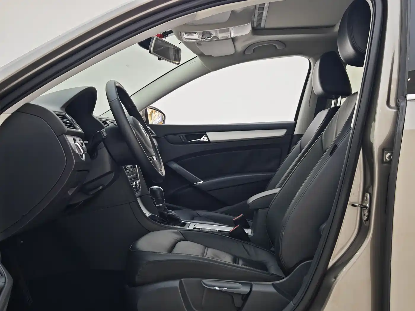Фото 7 - Volkswagen Passat