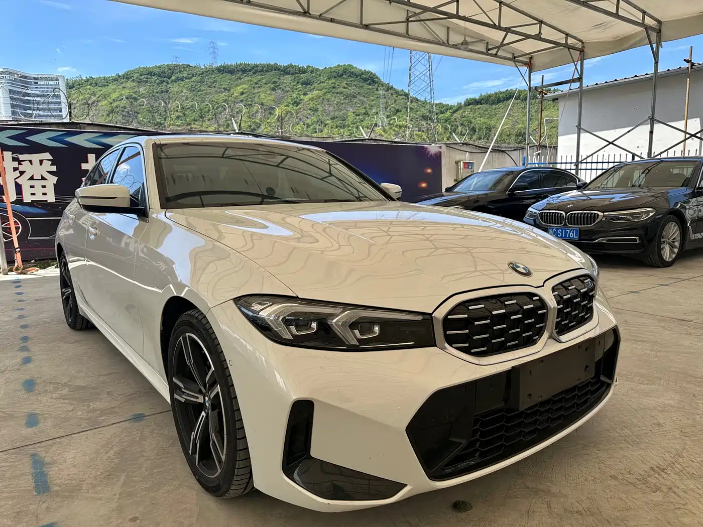 BMW 3 Series 2024 325i M Sport Package фото 3