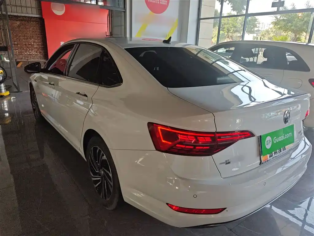 Volkswagen Sagitar 2021 280TSI DSG Surpassing Edition фото 5