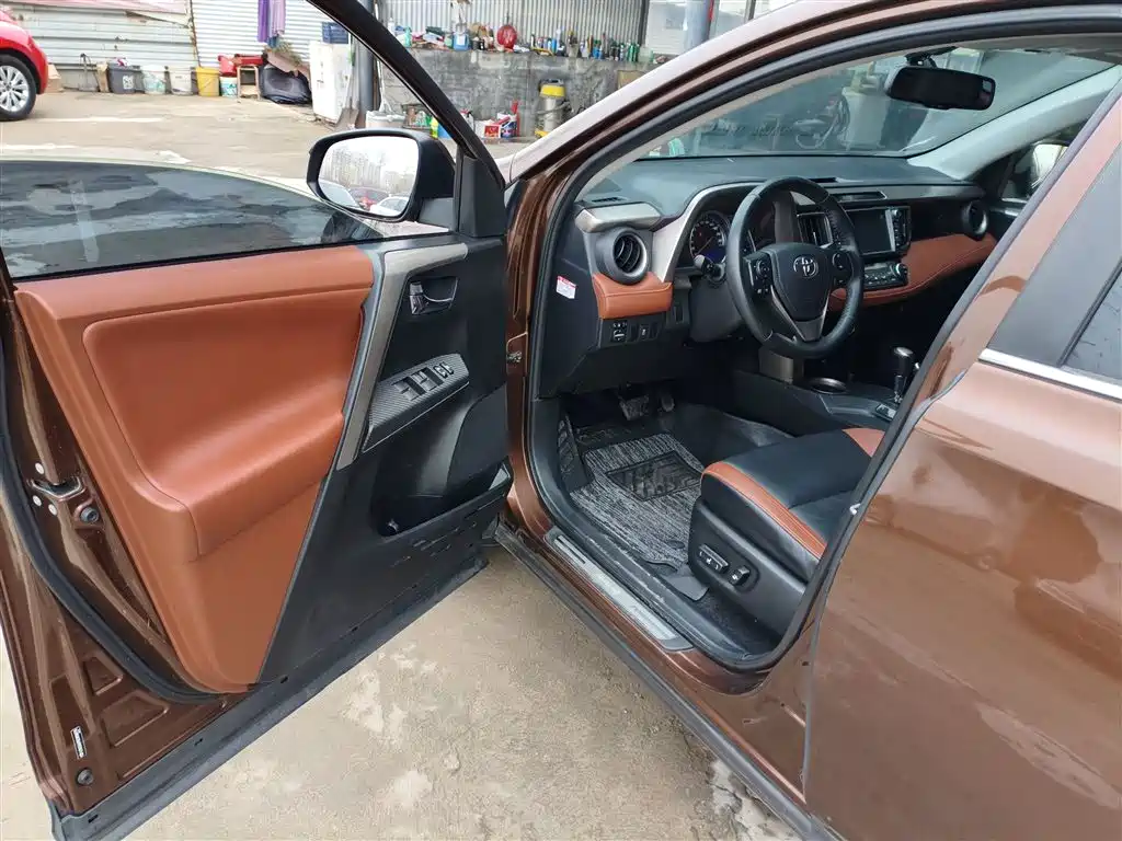Toyota RAV4 Rongfang 2013 2.5L Auto 4WD Luxury фото 12