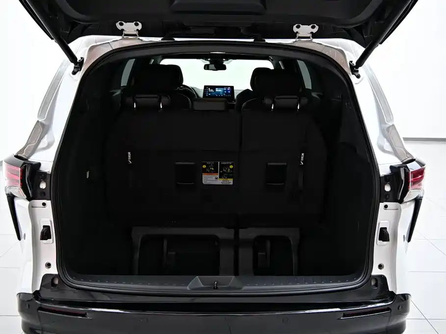 Toyota Sienna 2021 2.5L Hybrid Premium Edition фото 35
