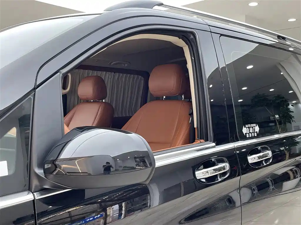 Mercedes-Benz Vito 2020 2.0T Business Edition (7-seater) фото 8