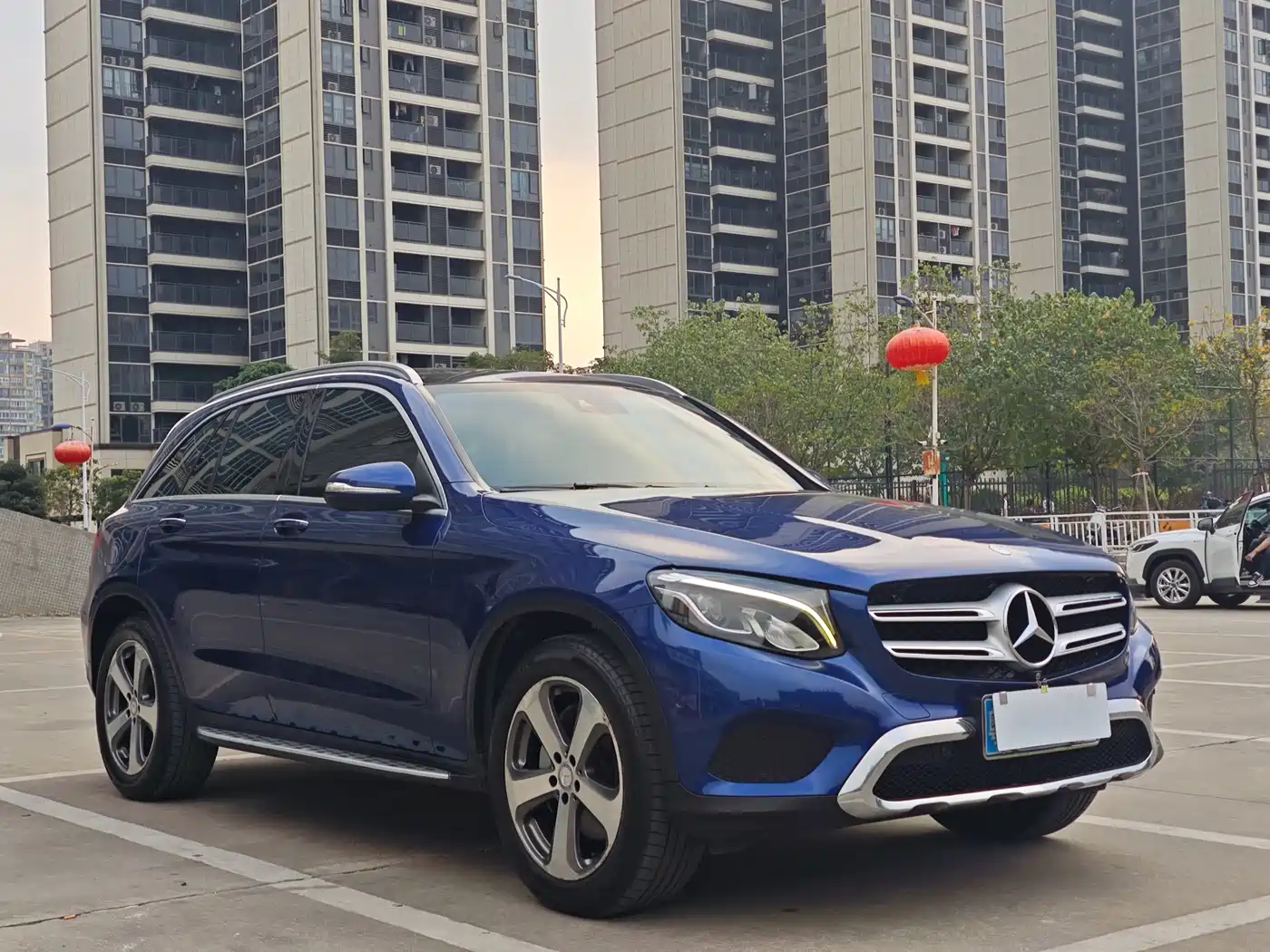 Mercedes-Benz GLC 2016 GLC 260 4MATIC Luxury фото 3