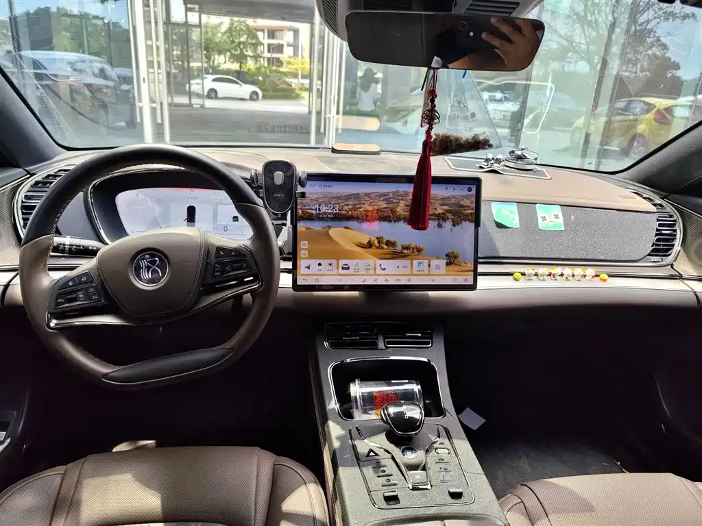 BYD Han 2024 DM-i Glory Edition 121KM Elite фото 8