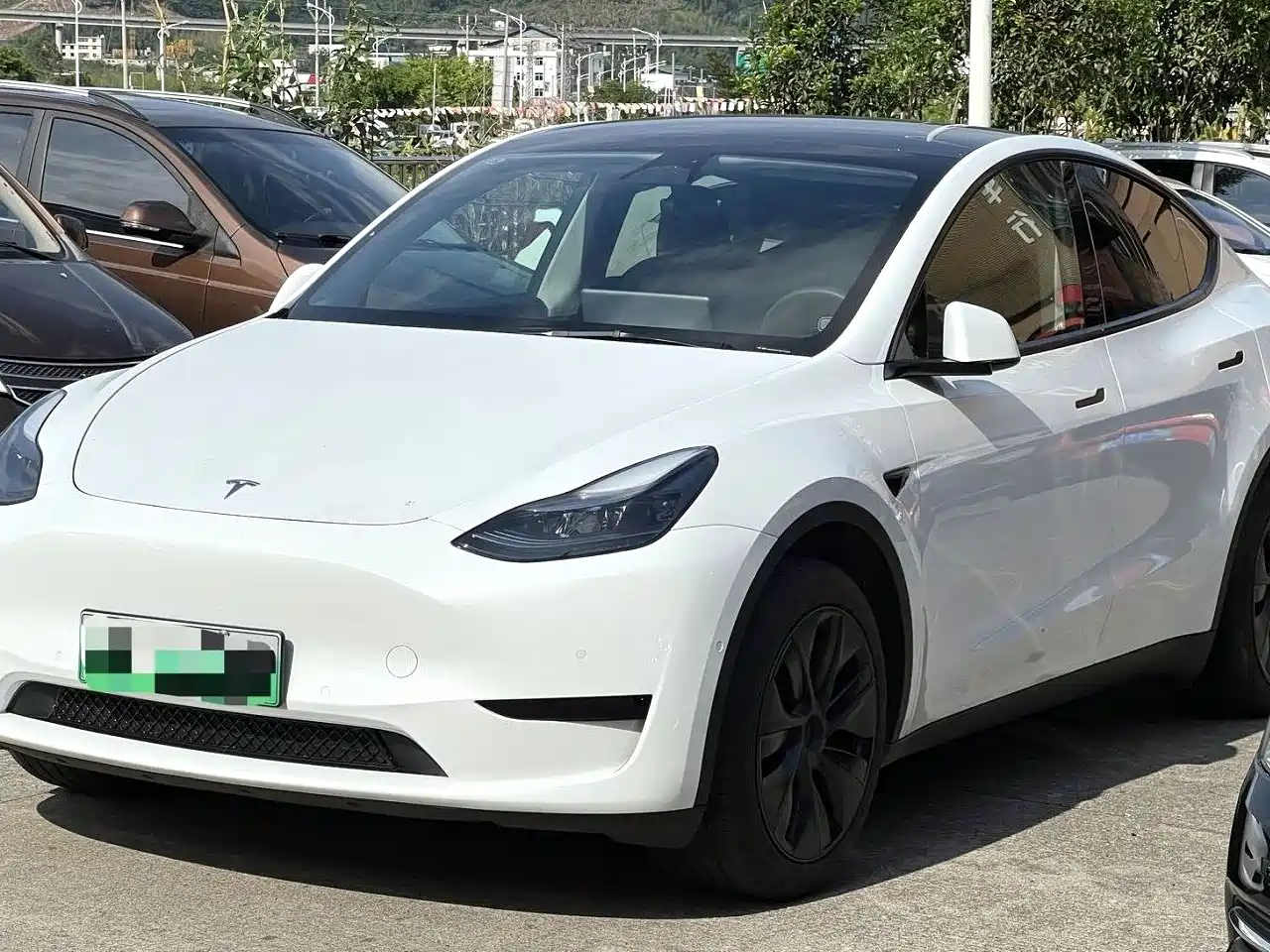 Tesla Model Y 2023