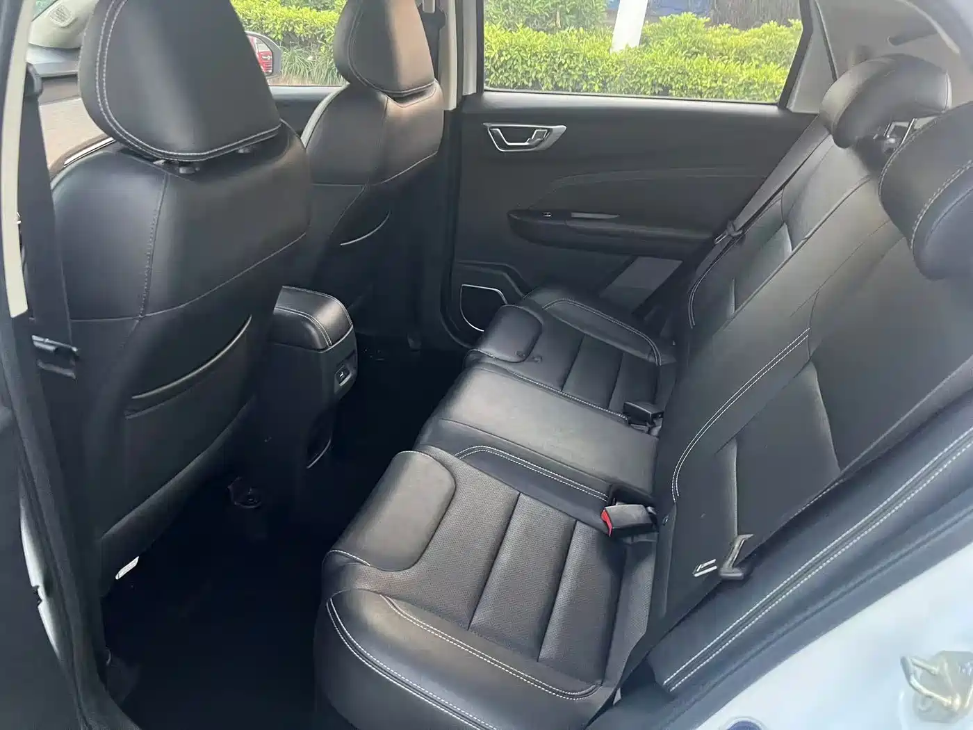 Photo 11 - Geely Vision X3