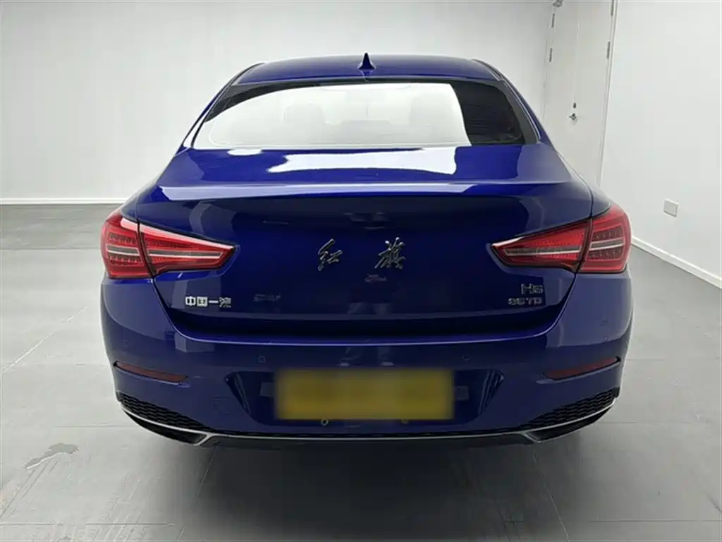 Hongqi H5 2020 1.8T Automatic Smart Connection Qi Rhythm Edition фото 23