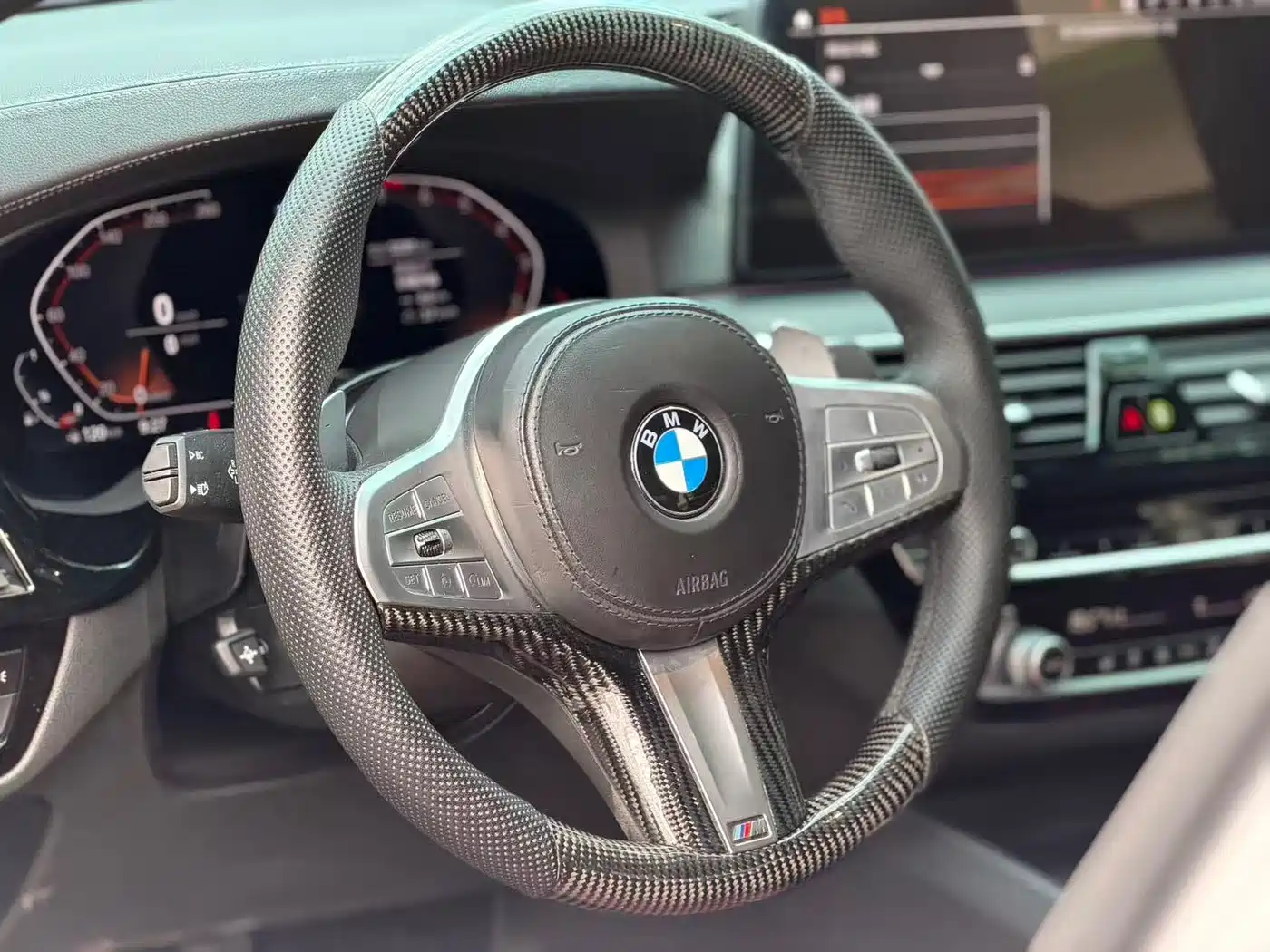 BMW 5 Series 2022 530Li Leading M Sport Package фото 10