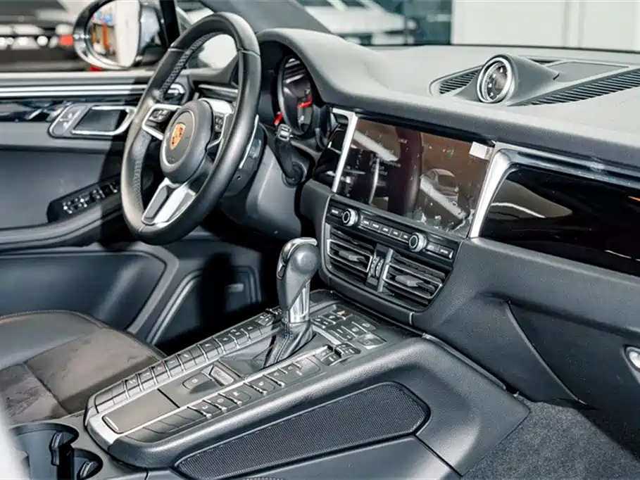 Porsche Macan 2020 Macan S 3.0T фото 21