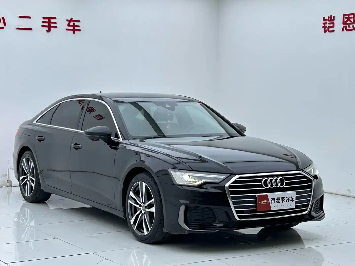 Audi A6L 2021 40 TFSI Luxury Sport фото 3