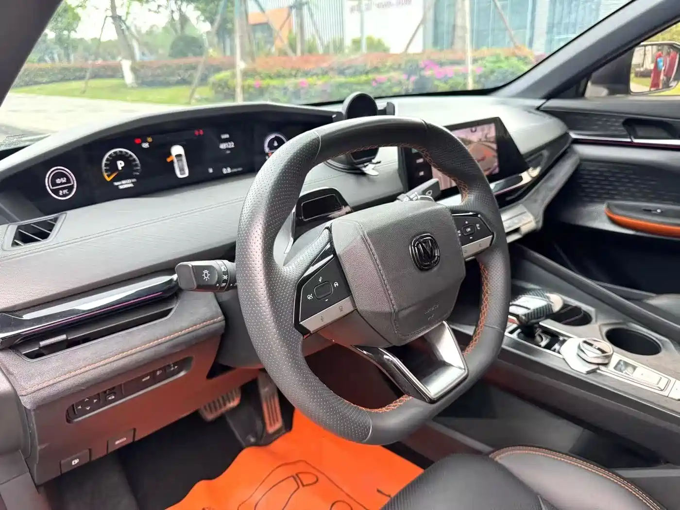 CHANGAN UNI-V