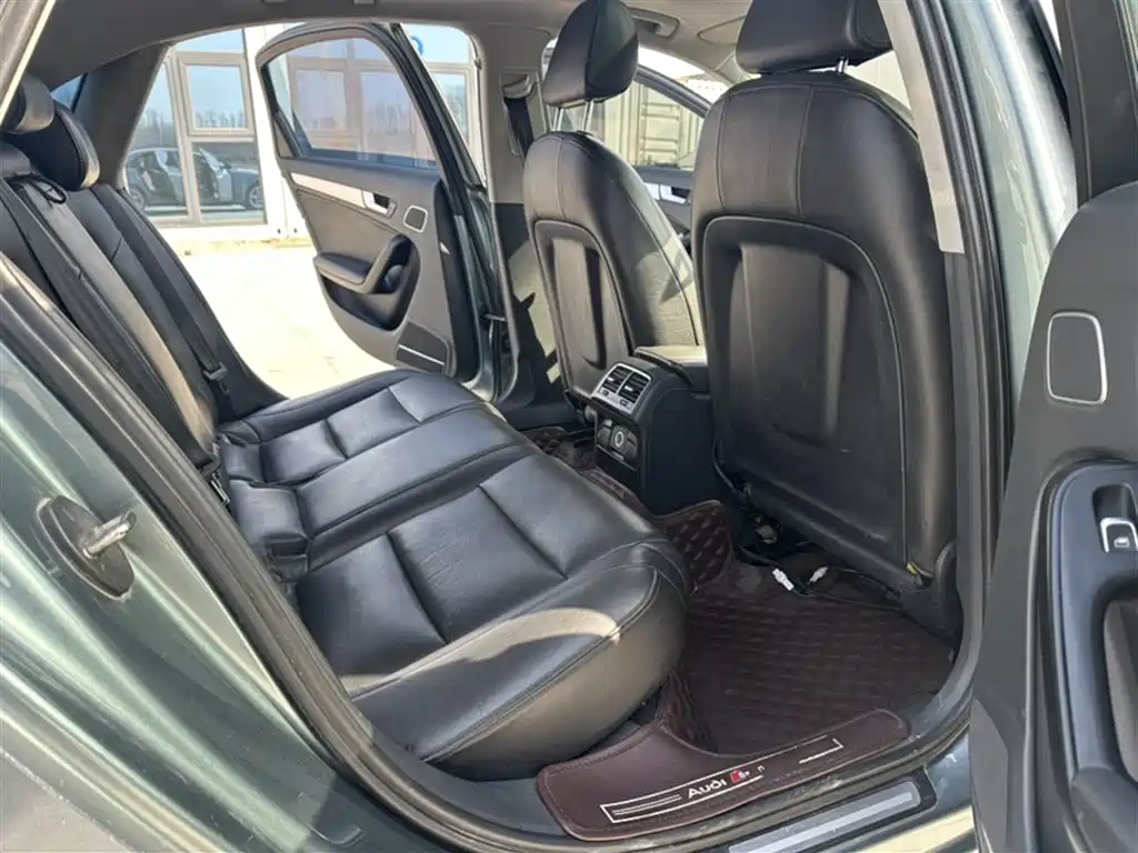 Audi A4L 2013 35 TFSI Automatic Standard фото 16