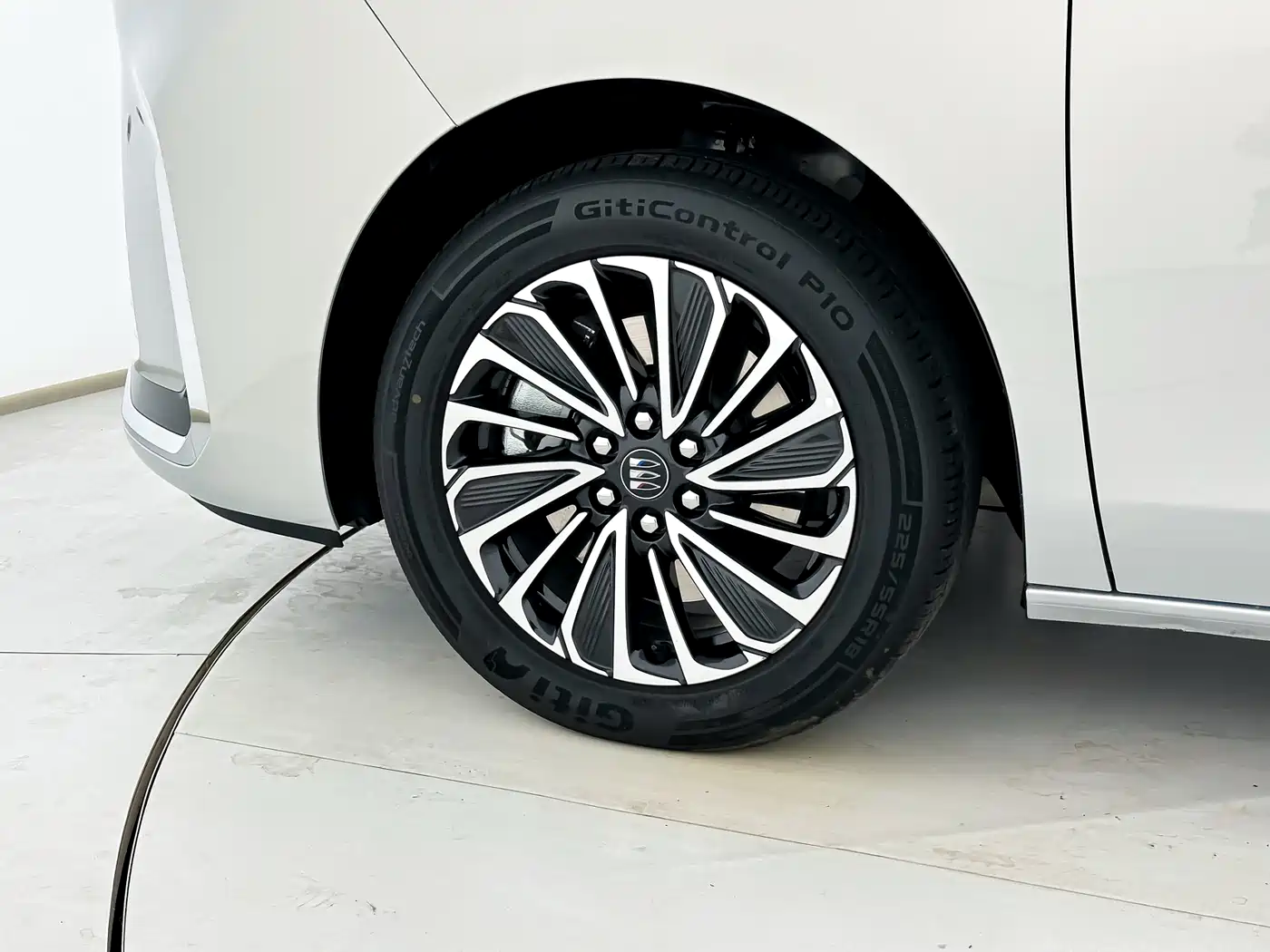 Buick GL8 New Energy 2025 Land Honor Premium Edition 7-Seater фото 5