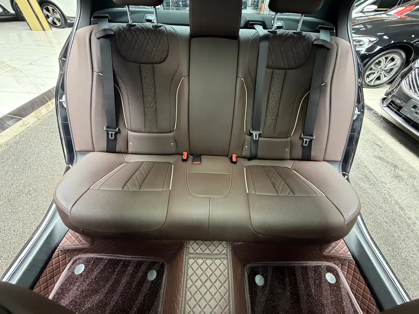 BMW 5 Series 2023 Facelift 530Li Leading M Sport Package фото 27