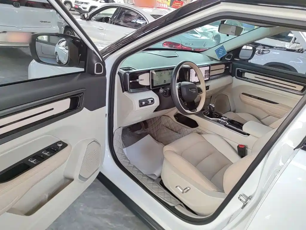 Geely ICON 2024 2023 Model 1.5TD Chocolate Deluxe Edition