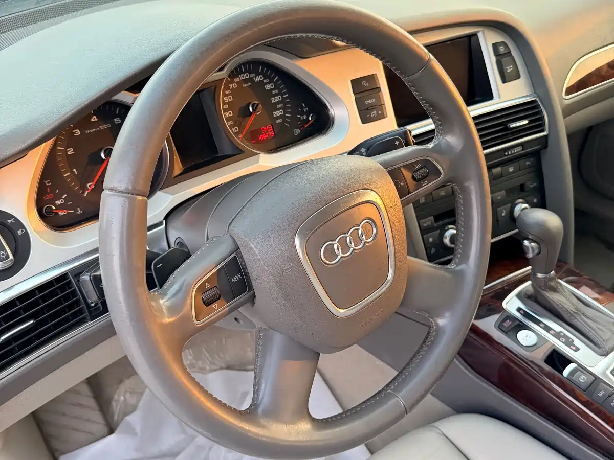 Audi A6L 2011 2011 2.8 FSI Luxury