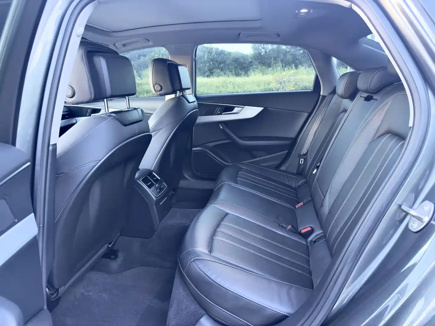 Audi A4L 2020 40 TFSI Fashion Dynamic Edition фото 6