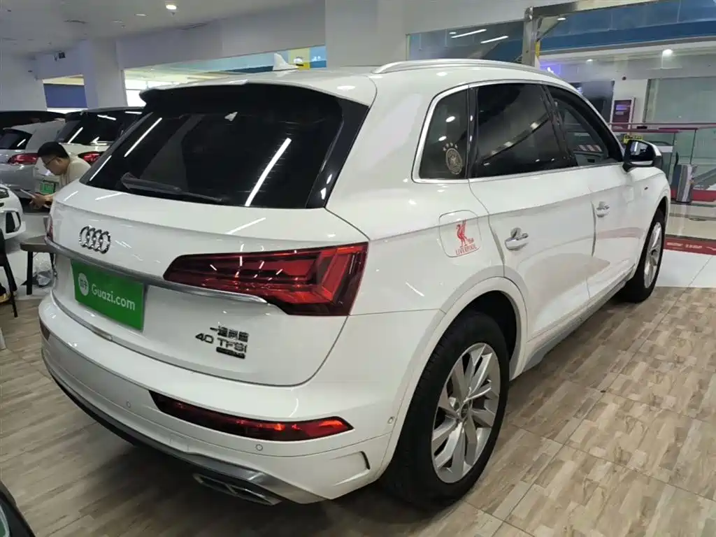 Audi Q5L 2022 40T Luxury Dynamic фото 7