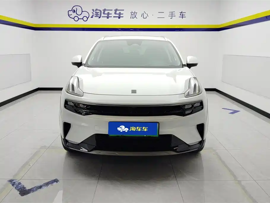 Lynk & Co 06 EM-P 2022 PHEV 84KM Range Pro фото 2
