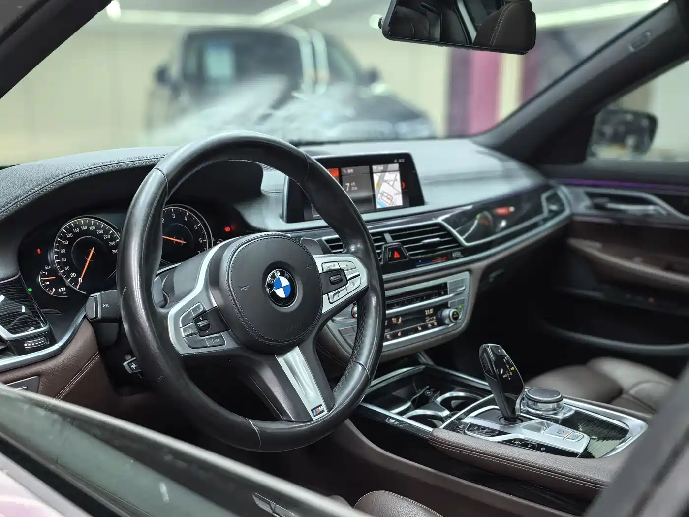 BMW 7 Series 2018 730Li Leading Type M Sport Package фото 25