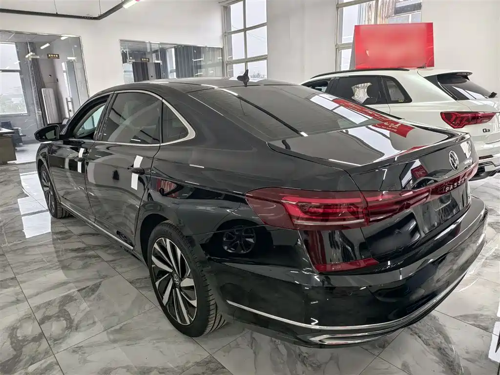Volkswagen Passat 2023 Facelift 330TSI Elite Edition фото 12