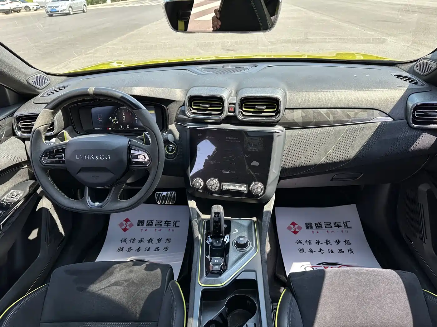 Lynk & Co 03 2021 03+ 2.0TD Auto Wind Rider Edition фото 9